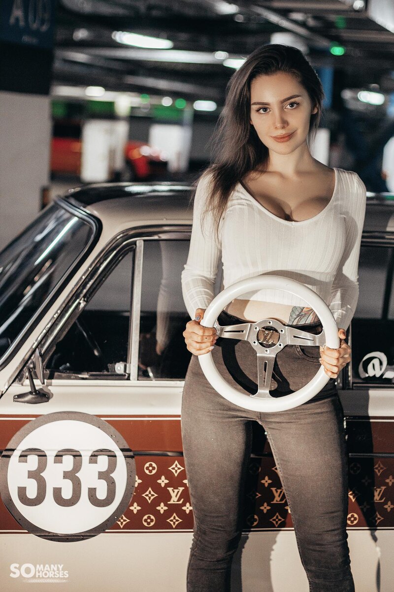 Тома Жданова