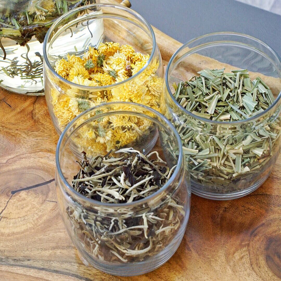 Белый чай (Юэ Гуан Бай) + Хризантема + Лимонник