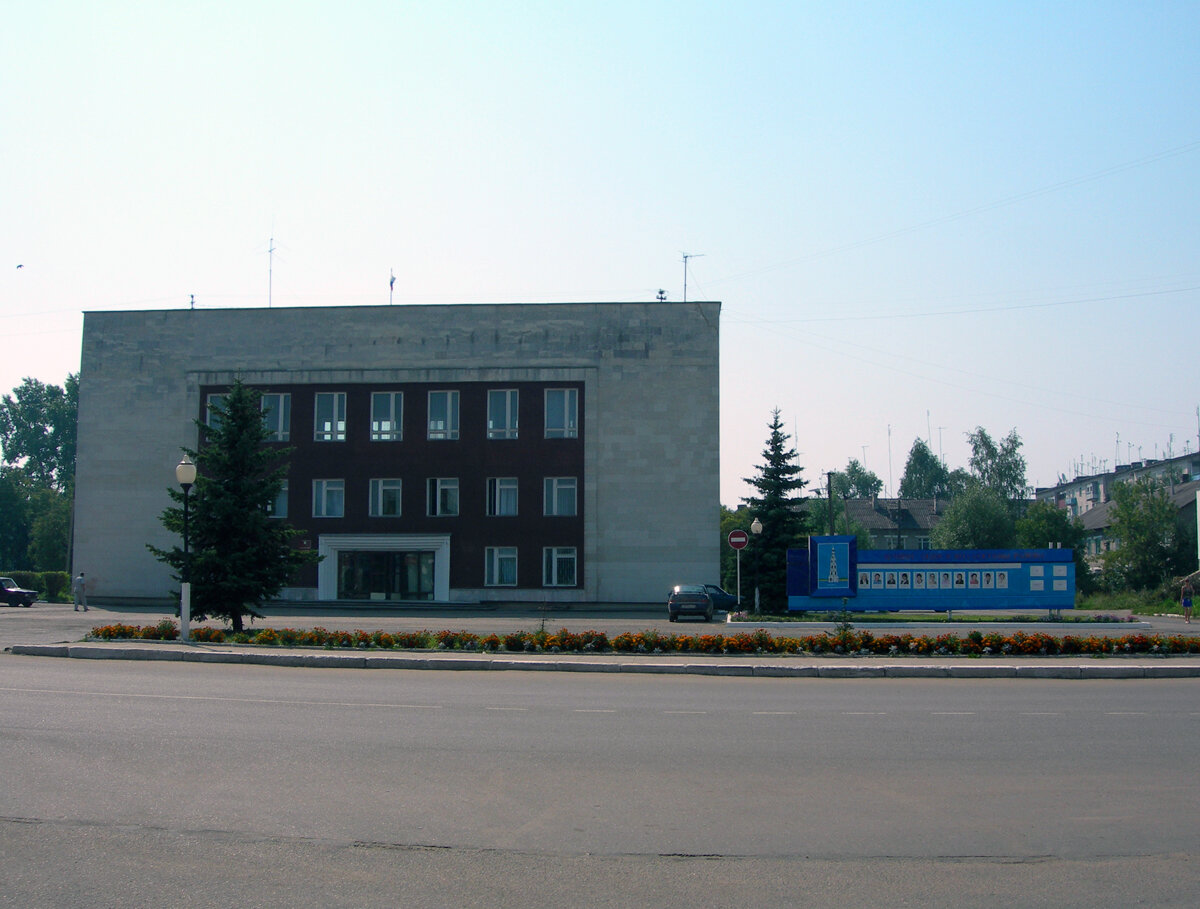 Точный адрес - центральная площадь, дом 1