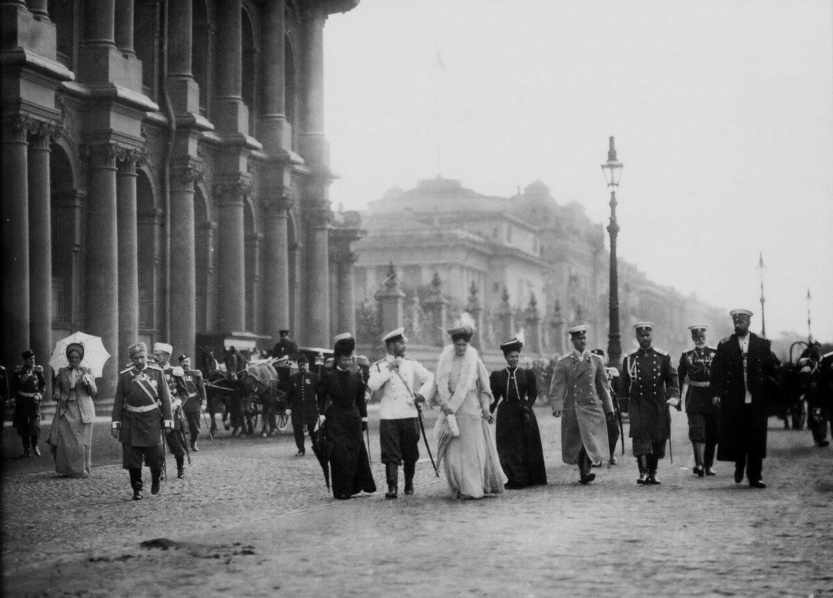 Российская империя каким был человек. Санкт-Петербург 1906 год.