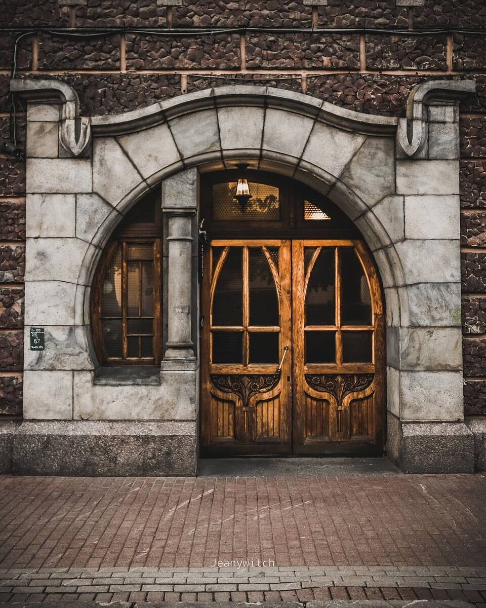 Даже закрытые двери Петербурга прекрасны @jeanywitch 