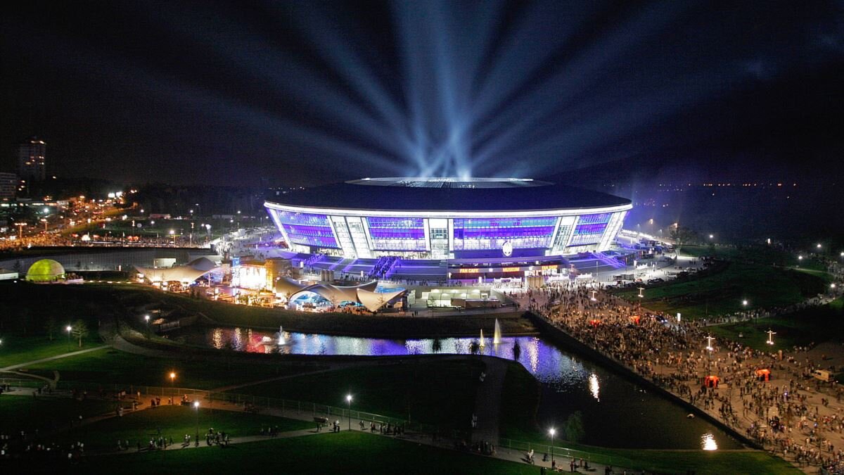 Футбольный стадион Донбасс Арена