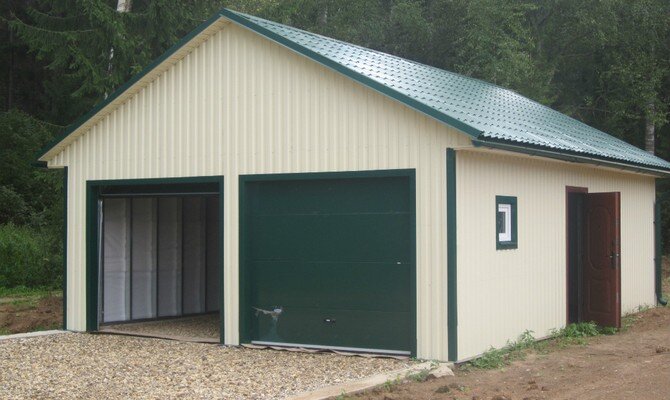 Гараж из профнастила