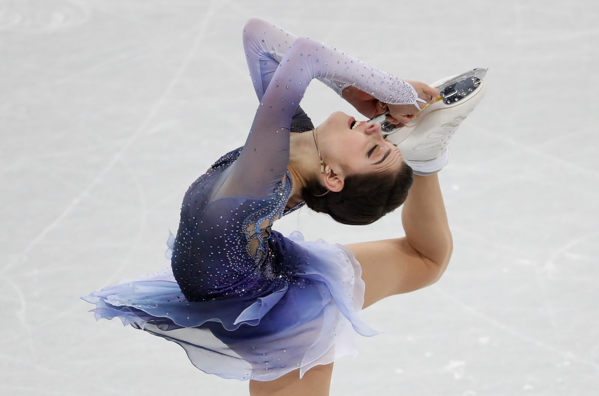 Юдзуру ханю 2010. Короткая программа рекорд. Евгения медведева. Евгения медведева олимпиада. Фигурист юдзуру ханю.