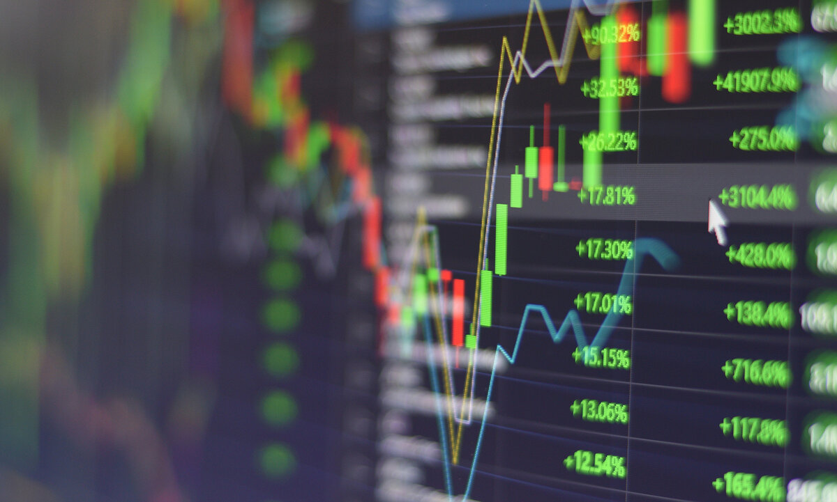 магия биржевых графиков (источник freepik.com)