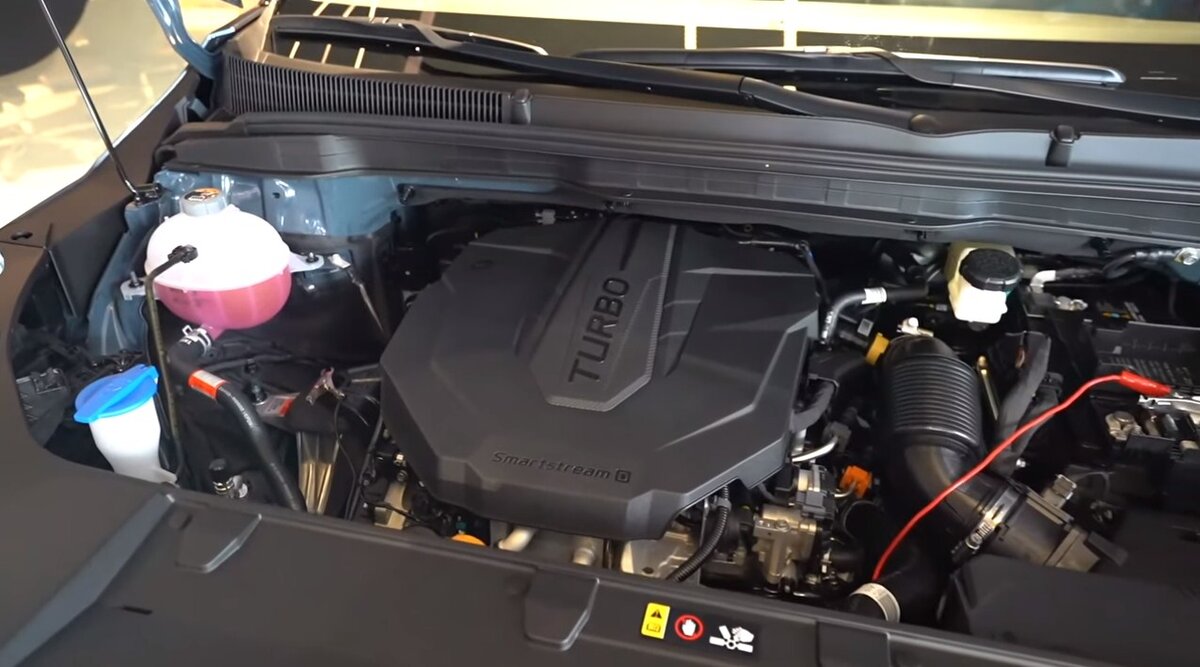 В новом поколении Sorento будет установлен двухлитровый турбодизель семейства Smartstream на 204 л.с. и 441 Н*м