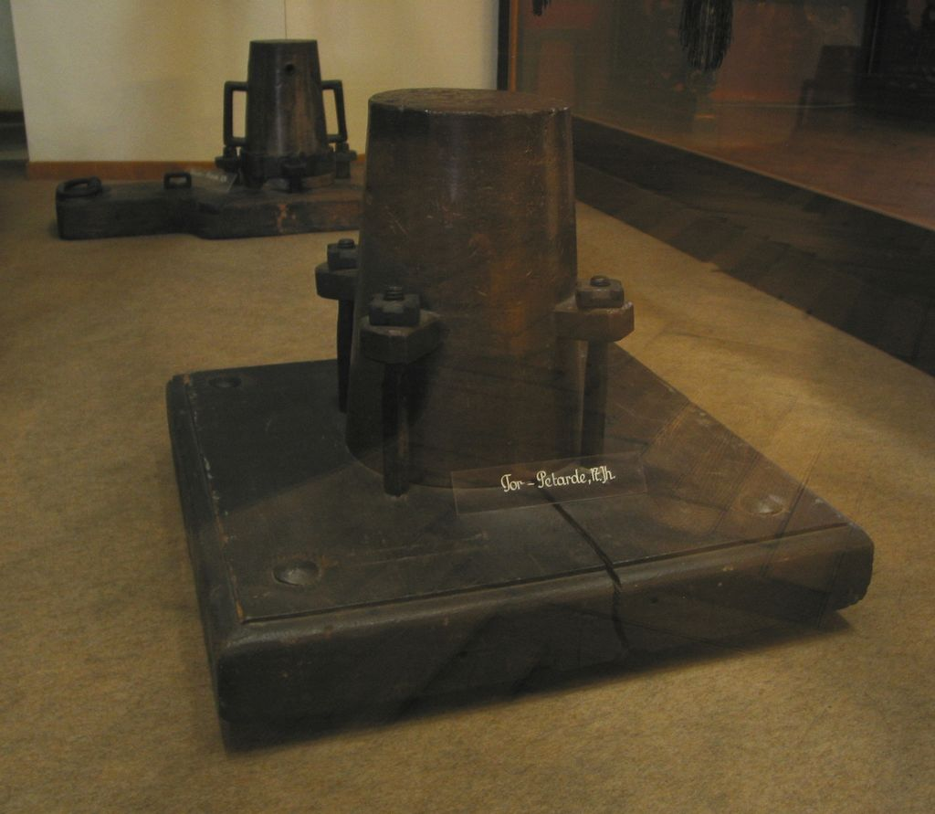 Что это? Столик в обычном челябинском ресторане?