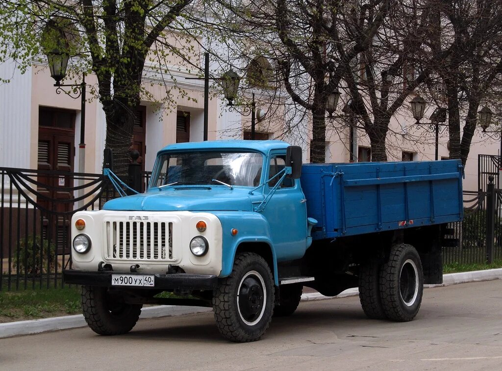 10 грустных фотографий брошенных грузовиков и автобусов