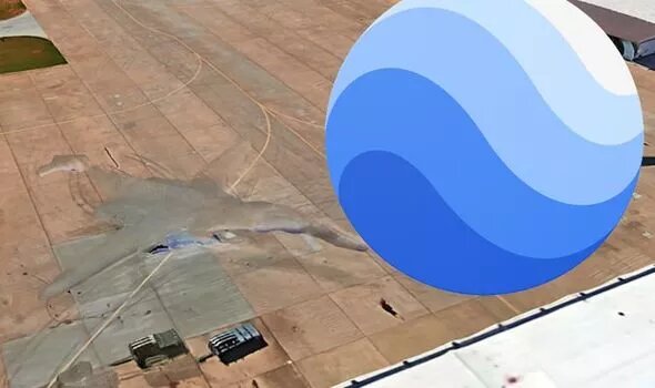 Обнаружение НЛО: показывает ли это изображение Google Earth инопланетный корабль на авиабазе США? (Изображение: Google Earth)