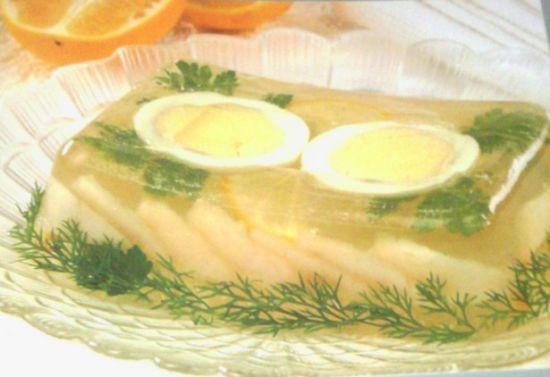 Заливное с морскими гребешками.