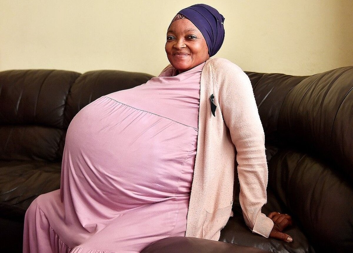Максимальное количество рожденных за раз. Женщина из ЮАР родила сразу 10 детей. Халима Сиссе. Халима Сиссе 25-летняя жительница мали.