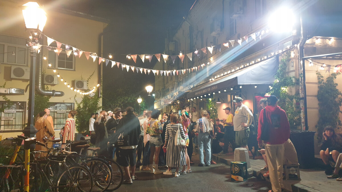 Да- да, именно сюда ((авторское фото, 7 июля 2021г.)