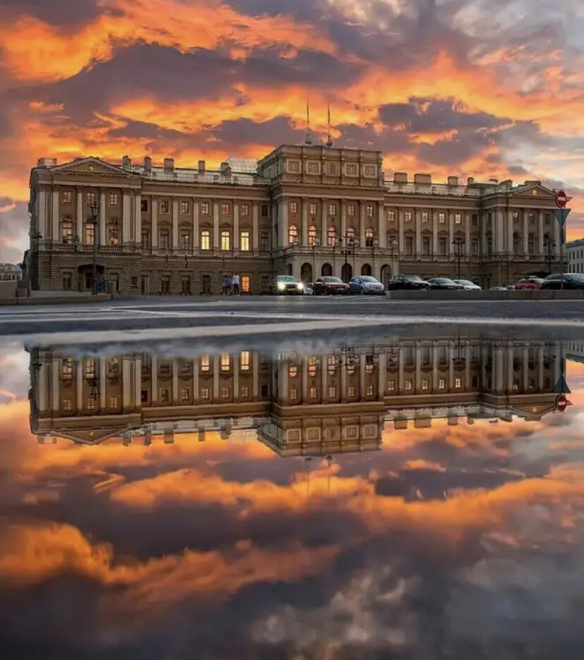 Царскосельский екатерининский дворец. Петергоф (дворцово-парковый ансамбль). Музей эрмитаж в санкт-петербурге. Екатерининский дворец в санкт-петербурге. Где в питере дворец впечатлений.