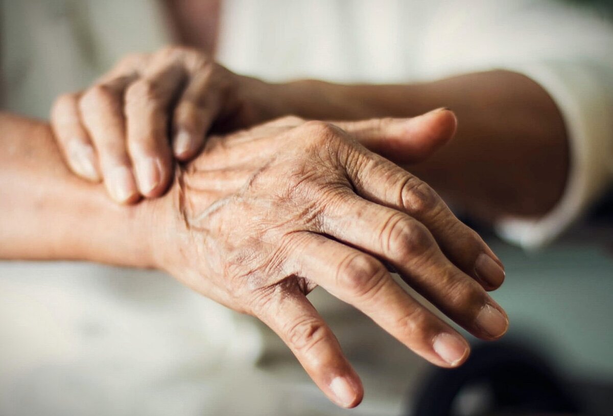 Трясутся руки, что это значит? 