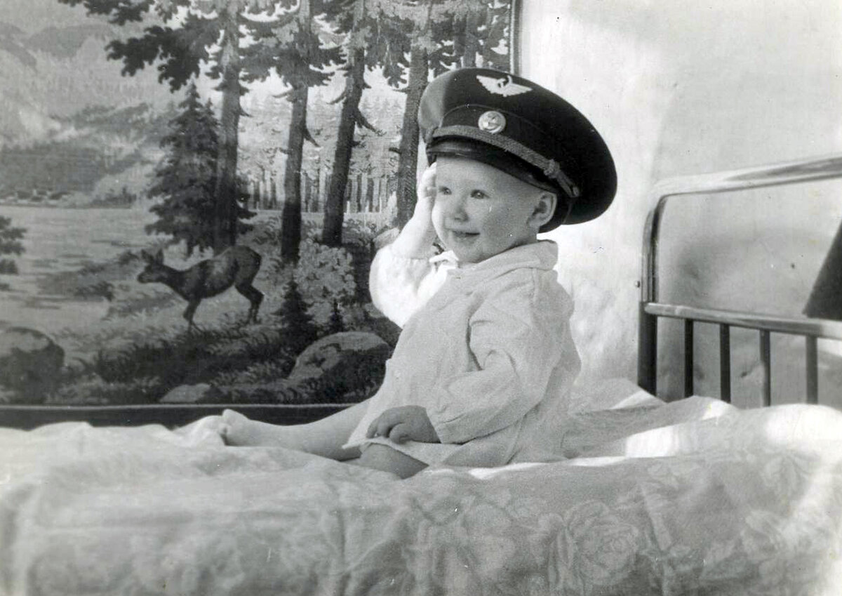 г. Киренск, в папиной фуражке