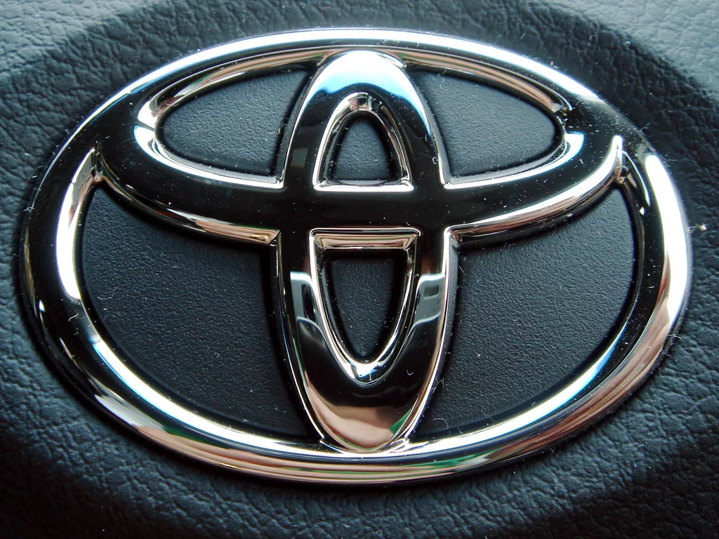 Toyota logo: изображения без лицензионных платежей