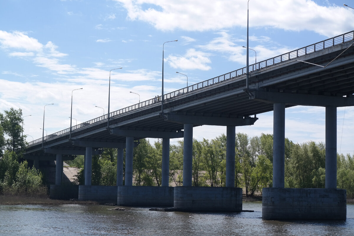 Мост река Обь Барнаул. Мост через реку Обь Барнаул. Река Обь новый мост Барнаул. Юбилейный мост Ярославль.