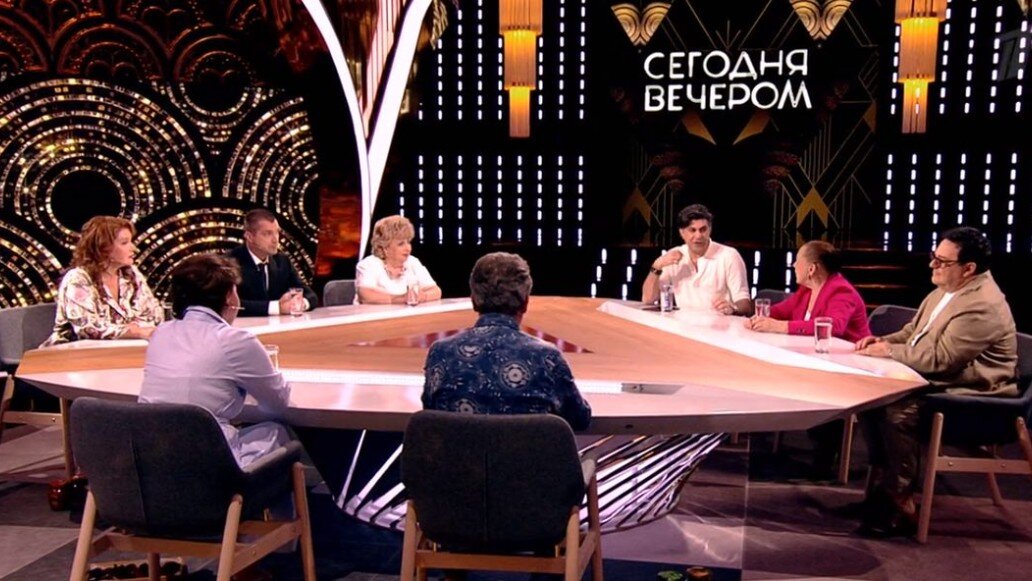 1 канал сегодня вечером. Сегодня вечером. Интересные шоу. Сегодня вечером ведущие. Субботний вечер ведущие.