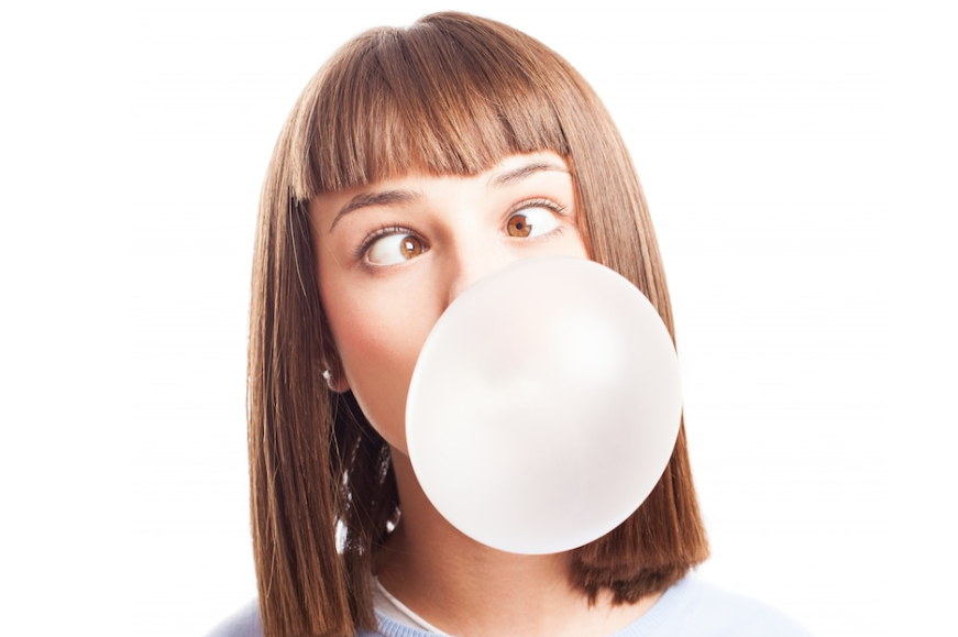     Как жевательная резинка влияет на мозг и организм