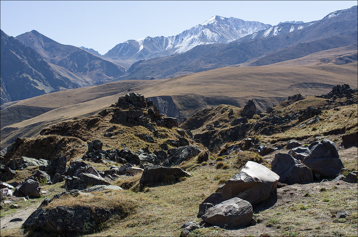 гора маттерхорн в швейцарии. белуха горный алтай. южная америка горы западная кордильера. вид на эльбрус с поляны эммануэля. столовая гора северная осетия.