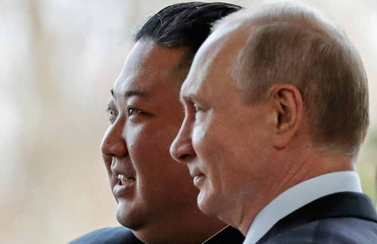 На фото: В. Путин и Ким Чен Ын. Взято из открытых источников.