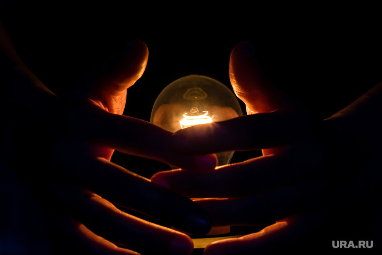    Жители сидят без света с вечера 30 августа