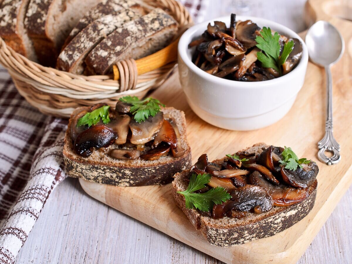    Сэндвичи с грибами© Depositphotos.com / Shusha