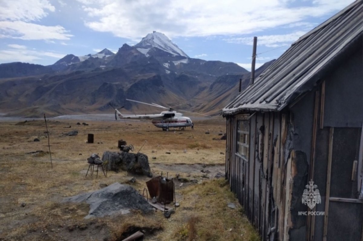    На Камчатке спасатели не нашли двух пропавших 72-летних туристов