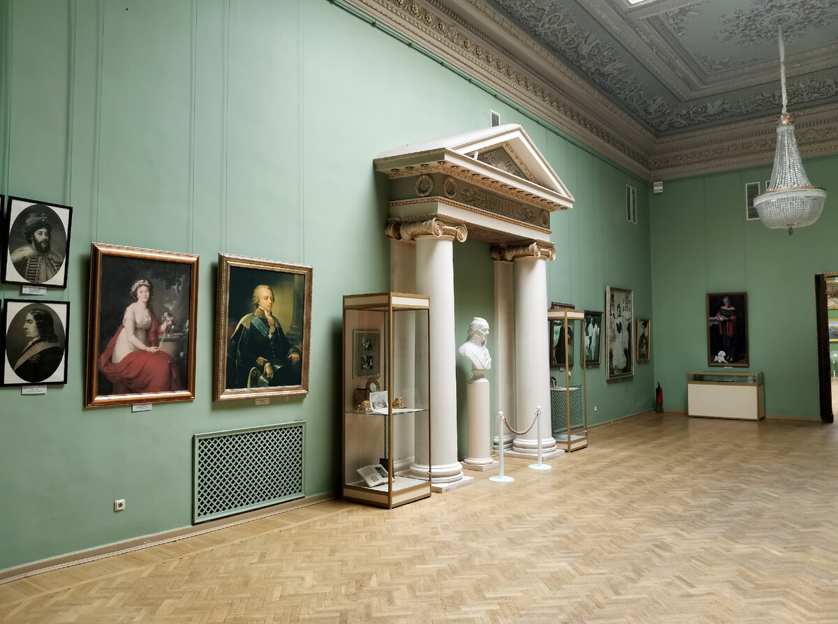 Николаевский зал. Фото автора.