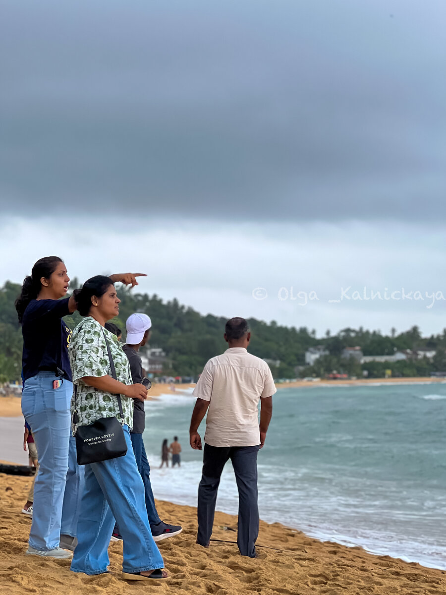 Местное население на побережье Унаватуны. Шри-Ланка 🇱🇰 Фото автора.