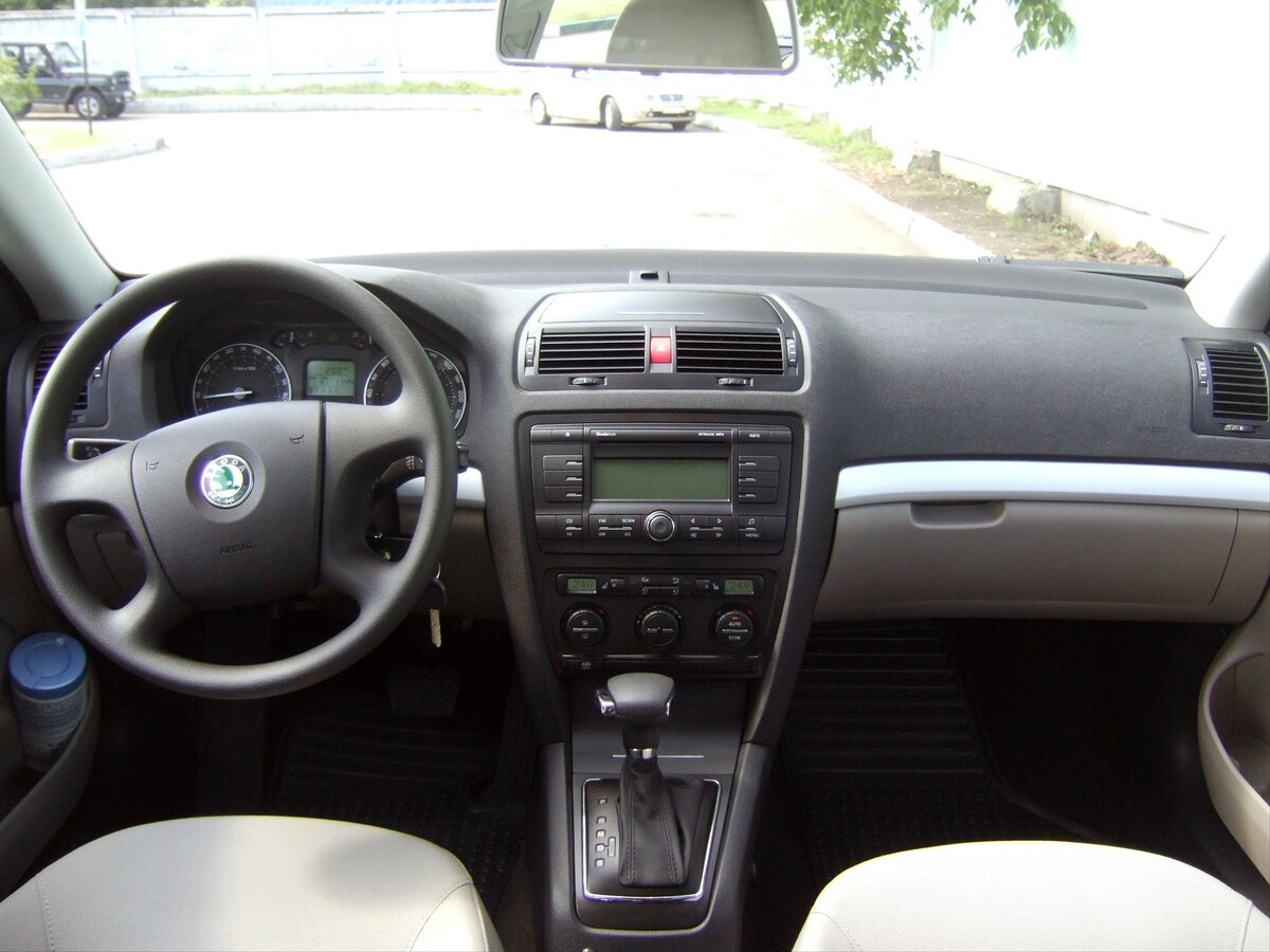 Octavia 2008 салон