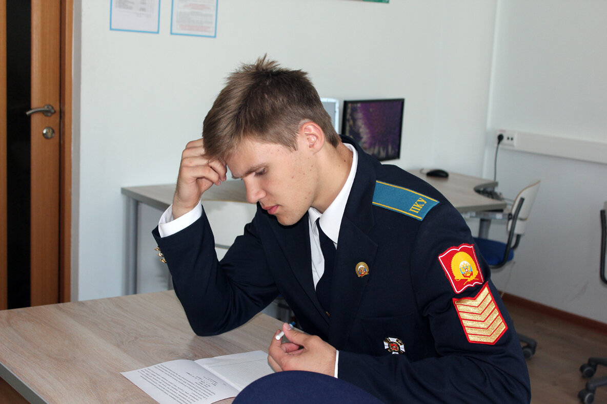 Одобрят ли. Курсанты на экзамене. Экзамен в военном училище. Курсант (должность). Экзамен пилоты.