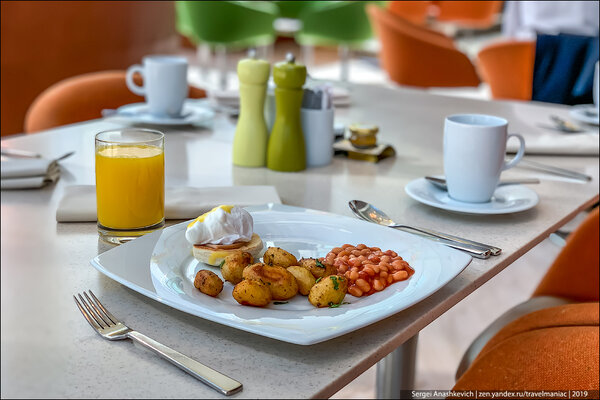 Бедненько и скромненько: завтрак в отеле за 1200 евро/ночь