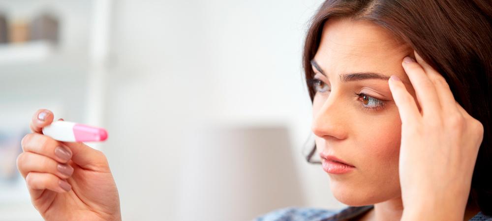 
По данным американской клиники Майо, в 30% случаев проблема, действительно, в женском организме. Ещё в 30% женщина не может забеременеть «по вине» партнёра. В остальных случаях проблемы есть у обоих, а иногда причину и вовсе не удаётся установить.