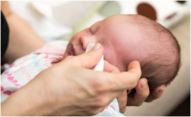 У малыша дакриоцистит