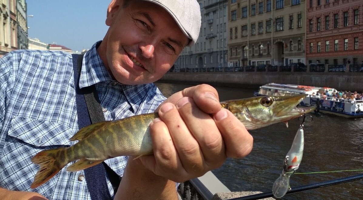 СТРИТФИШИНГ. Метод поиска стаи окуня в городских водоемах