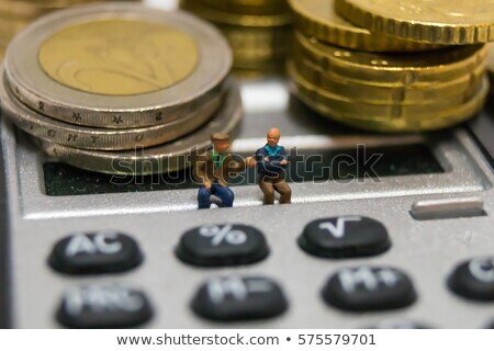 https://www.shutterstock.com/image-photo/two-retirees-sitting-on-pocket-calculator-575579701?irgwc=1&utm_medium=Affiliate&utm_campaign=Pixabay%20GmbH&utm_source=44814&utm_term=https%3A%2F%2Fpixabay.com%2Fimages%2Fsearch%2F%25D0%25BF%25D0%25B5%25D0%25BD%25D1%2581%25D0%25B8%25D0%25BE%25D0%25BD%25D0%25B5%25D1%2580%2F