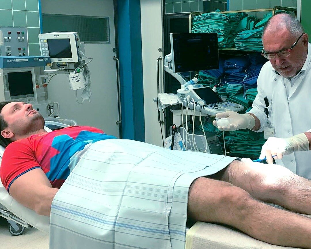 Великий укротитель диких животных на хирургическом столе