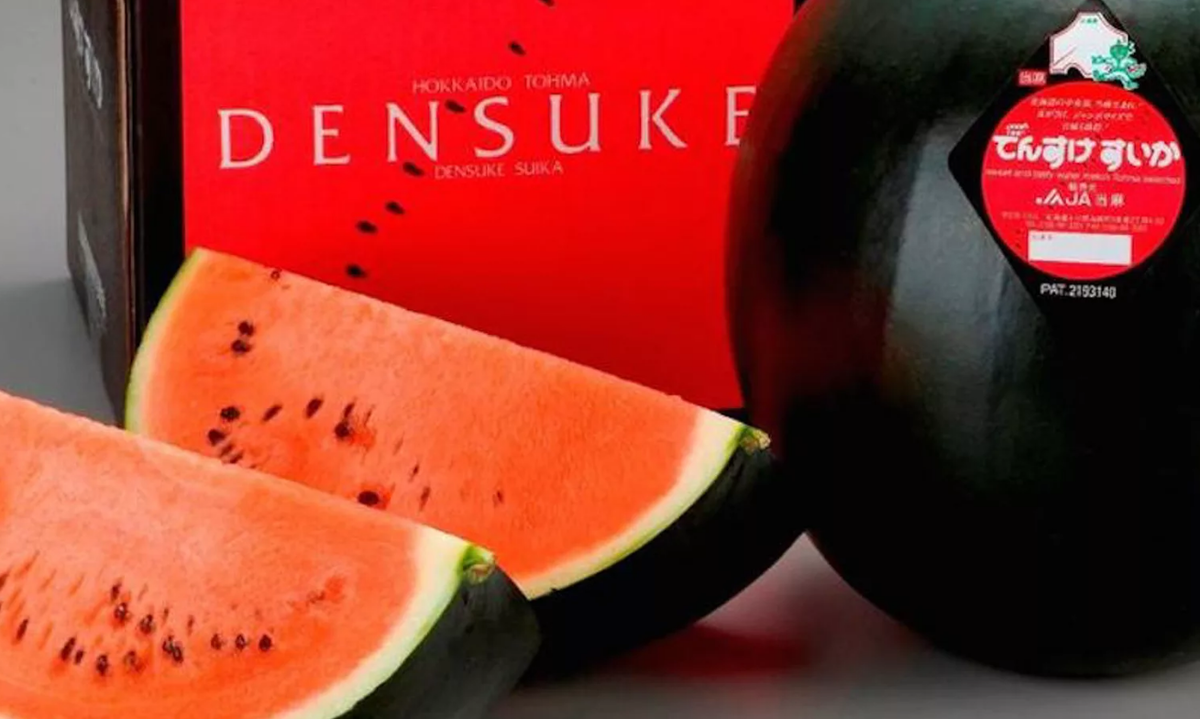Черный арбуз Densuke