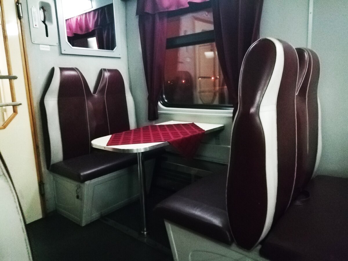 Вот так выглядел весь вагон-ресторан