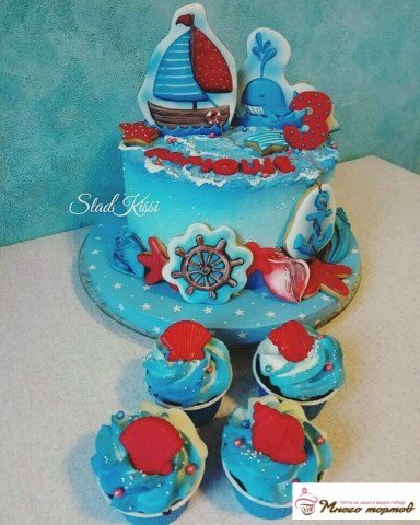 Торт с капкейками