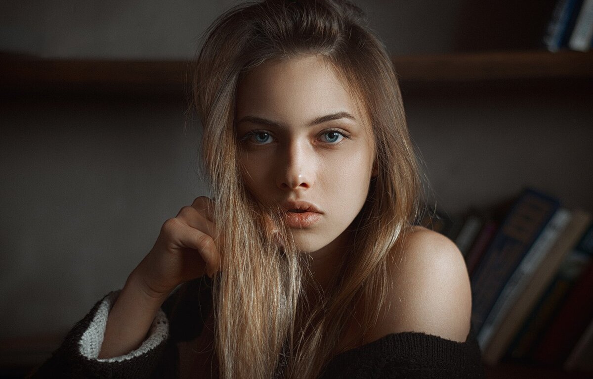 Если девушка отказала от отношений, это не означает, что она не может появиться в твоей жизни в будущем. Возможно, у неё появится потребность в отношениях, когда она будет готова или когда в её жизни появится особенный человек. Важно дать девушке пространство и время, чтобы она смогла разобраться со своими чувствами и принять решение. Задавать ей вопросы вроде 