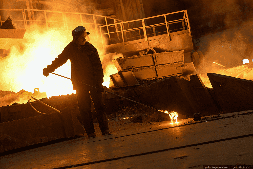 Литейный цех Липецкого металлургического комбината