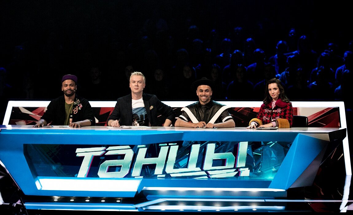 Фото из сети. Мигель в кресле судьи на шоу "Танцы"