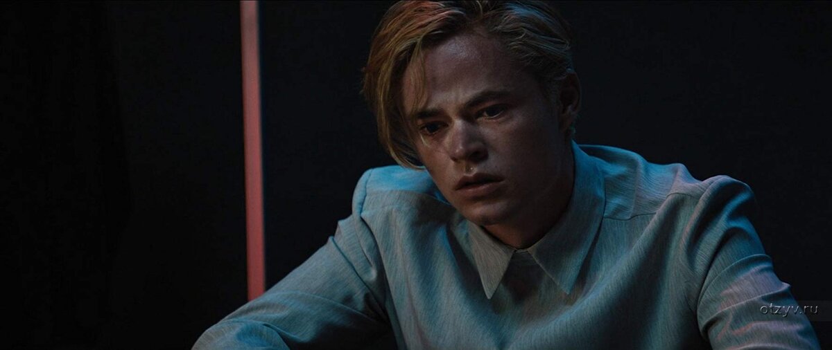 Нет, это не Гарри Озборн из Amazing Spider-man 2