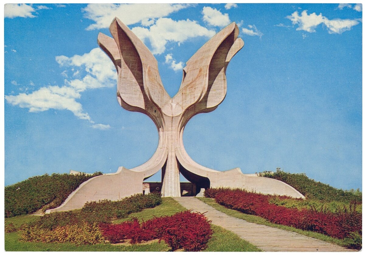 скульптура у рек