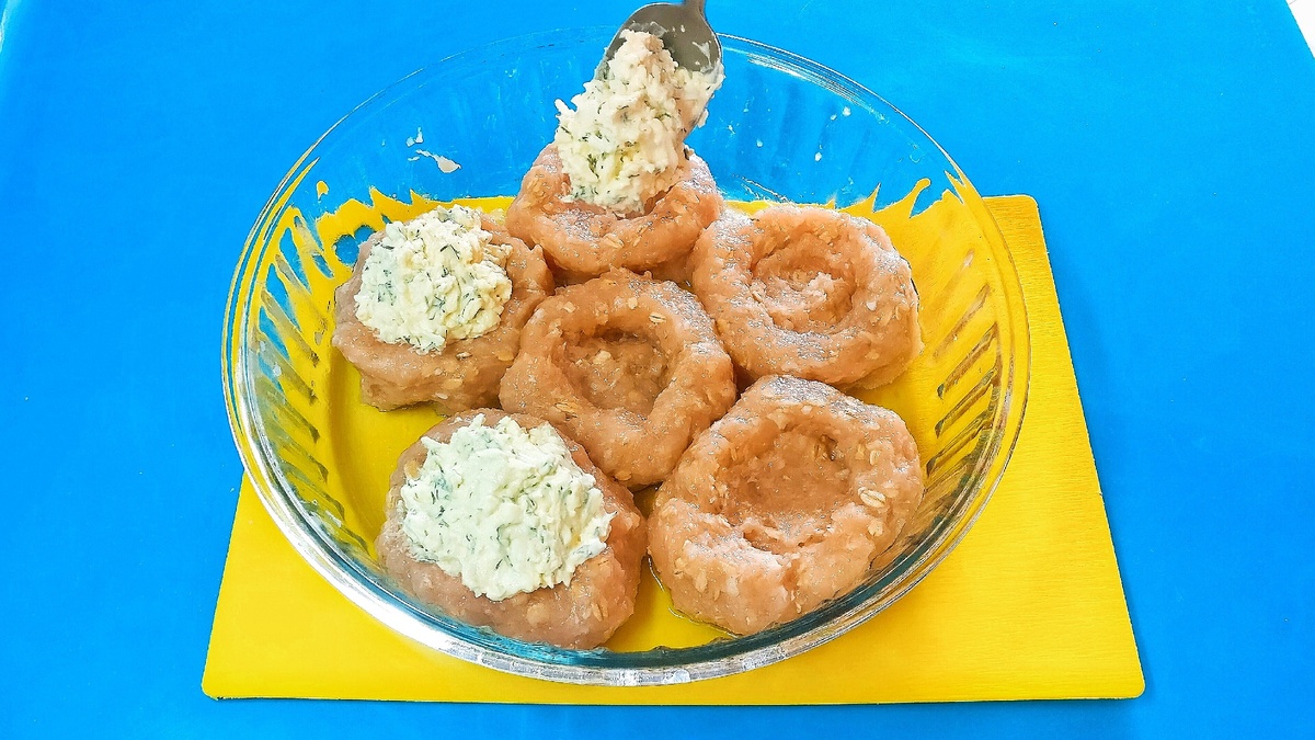 Если Вы любите блюда из фарша, но Вам приелись обычные котлеты, то этот рецепт для Вас!