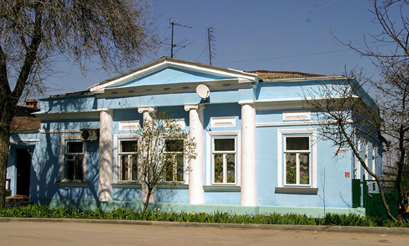 г. Таганрог, ул. Шмидта, 12