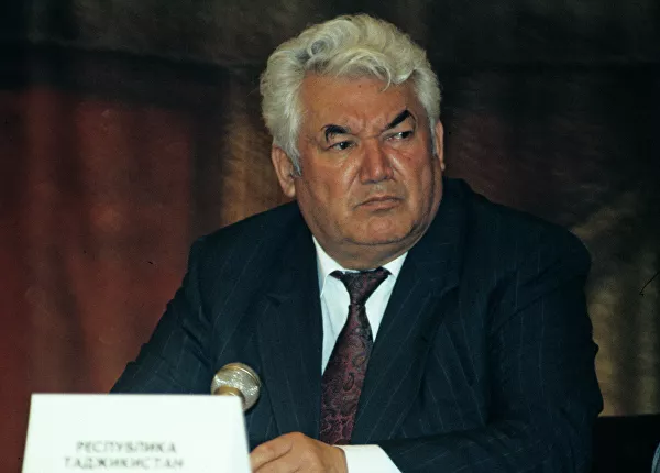 Президент Республики Таджикистан Рахмон Набиевич Набиев. 1992 год 