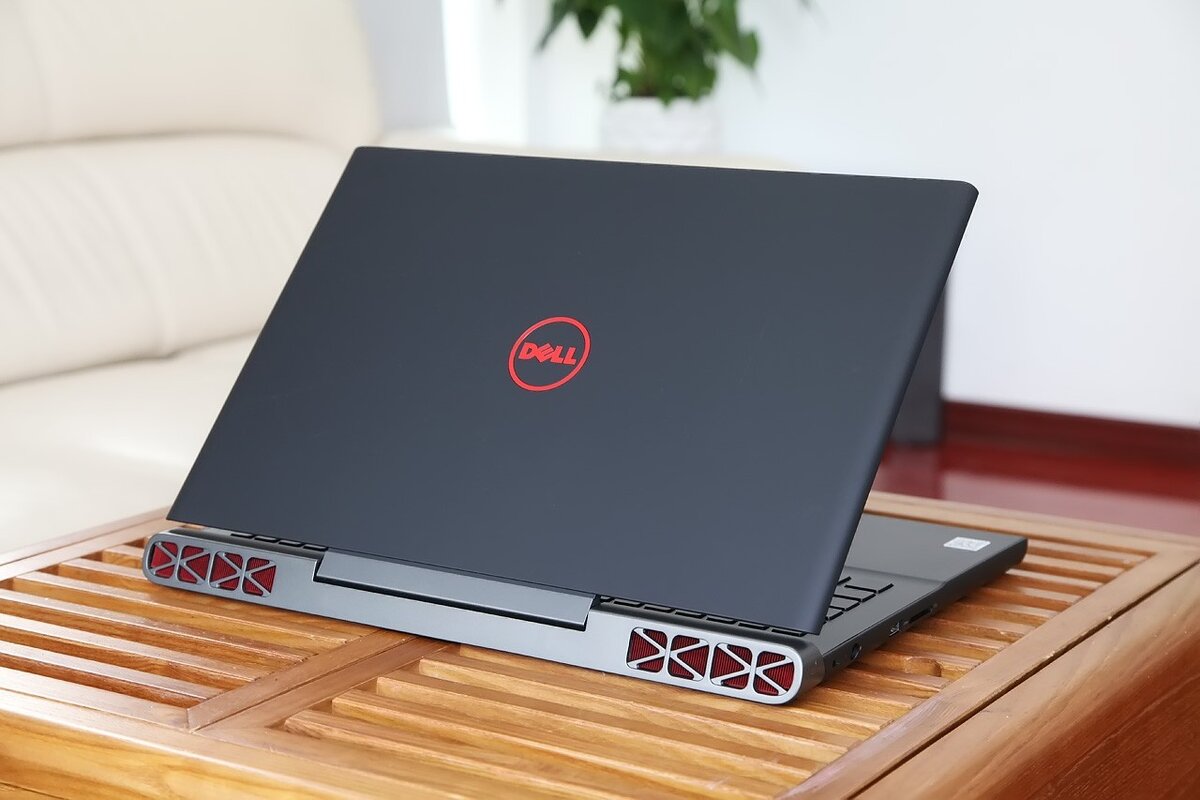 Dell Inspiron 15 7567